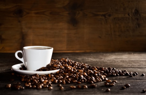 Imagem notícia Tomar mais de 3 xícaras de café por dia aumenta em quatro vezes o risco de pressão alta